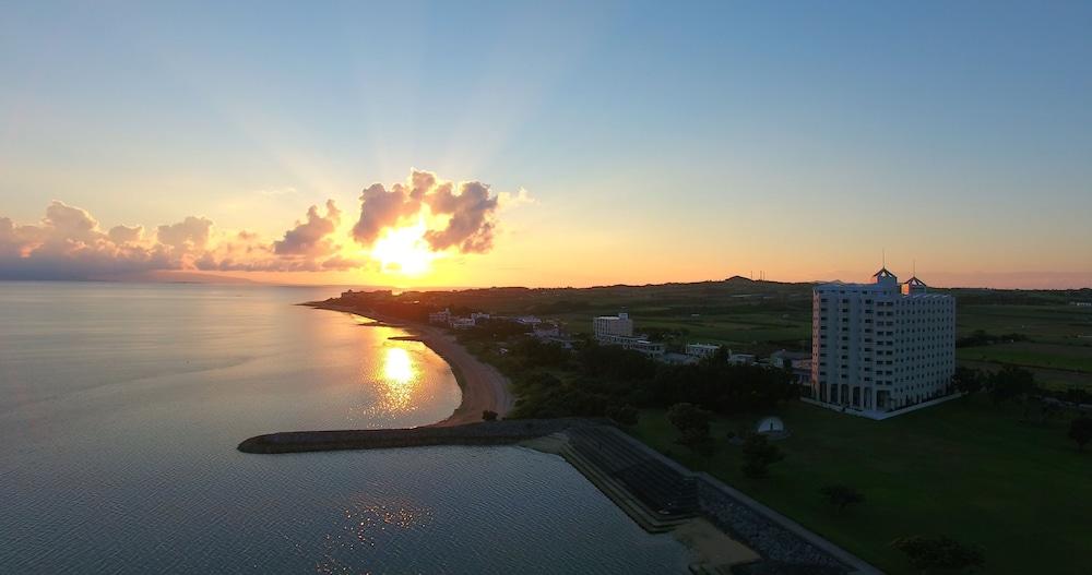 Hotel Royal Marine Palace Ishigakijima Ishigaki  Экстерьер фото